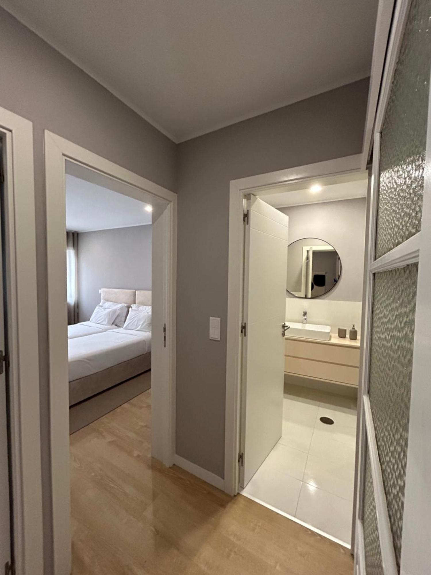 Oporto Near Family Apartments - Free Parking Esterno foto