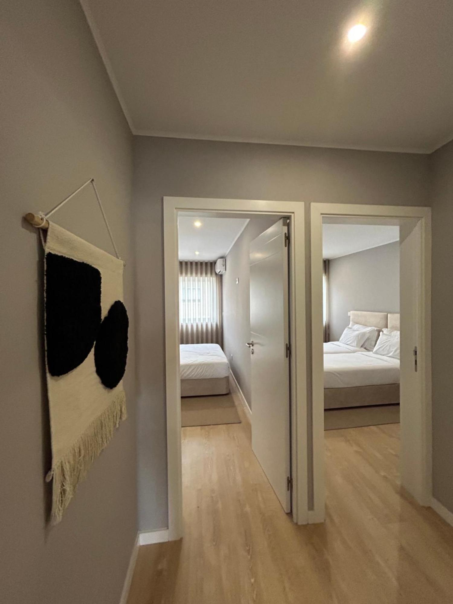 Oporto Near Family Apartments - Free Parking Esterno foto